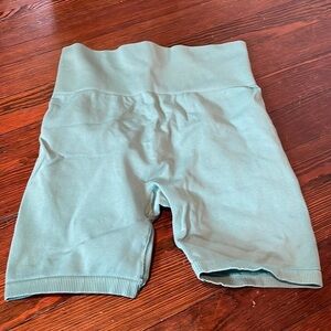 Tala Women’s Green Biker Shorts Size M